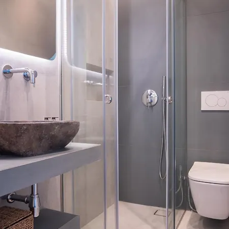 El Mar Seaview Penthouse 2 Bdr, 7 Min From